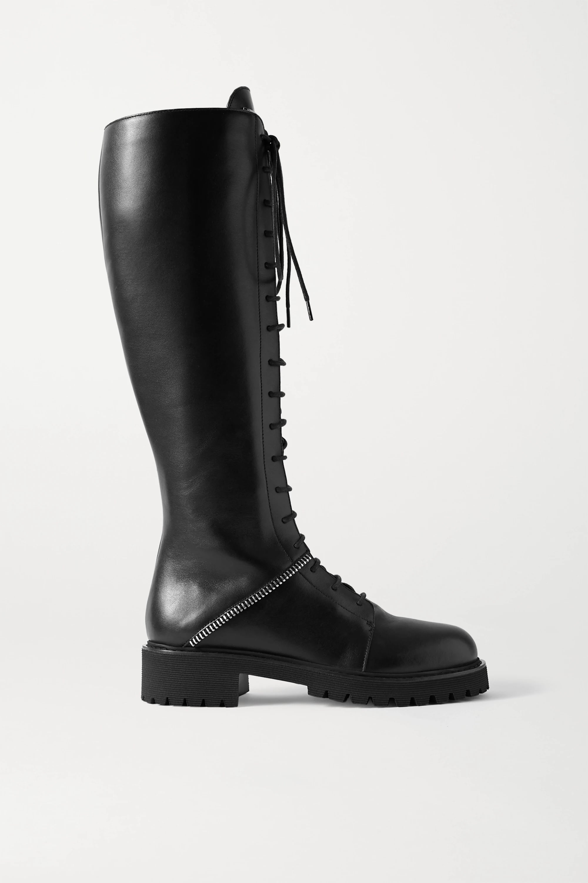 Δετή μπότα Gabriela Hearst από 1090€ τώρα 436€, Net-a-Porter.