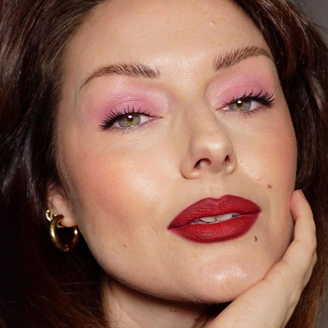 Instagram @katiejanehughes