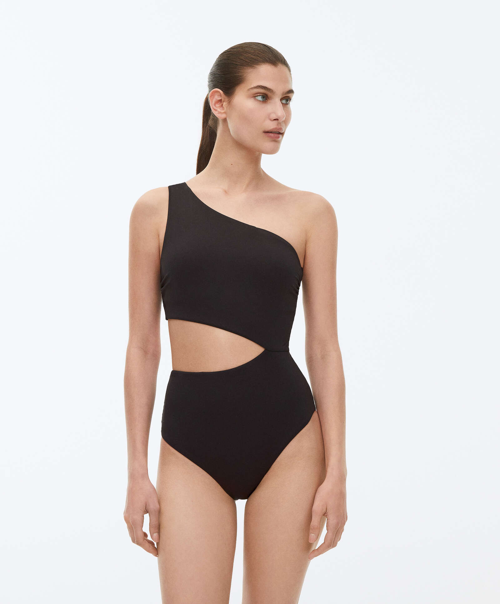 Ολόσωμο μαγιό με cut-out λεπτομέρειες, 35.99€, Oysho