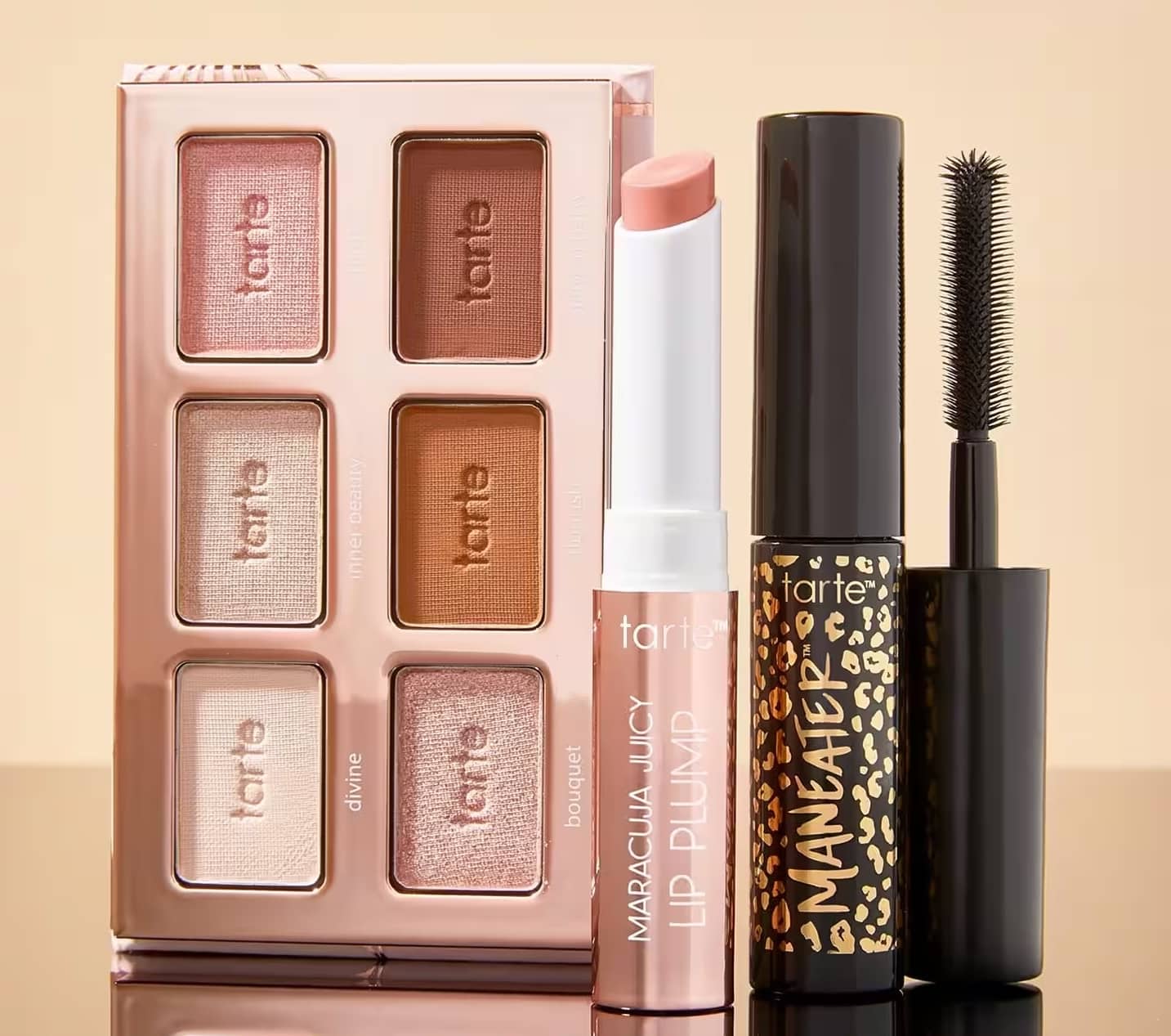 Tarte Cosmetics, Festive Favorites On-The-Go Makeup, 32.00 €.