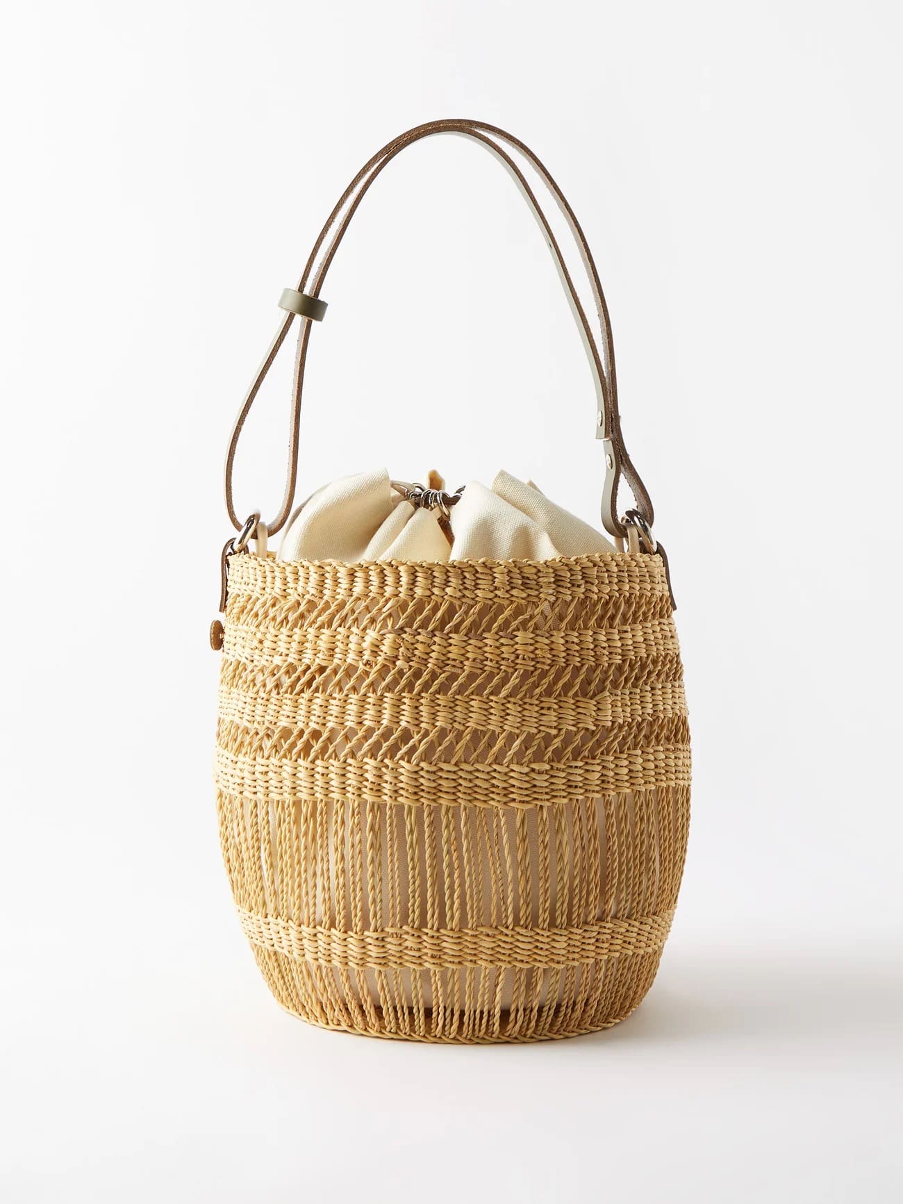 Ψάθινη mini τσάντα, Muuñ Minette, 111 € από 248 € , MATCHES FASHION