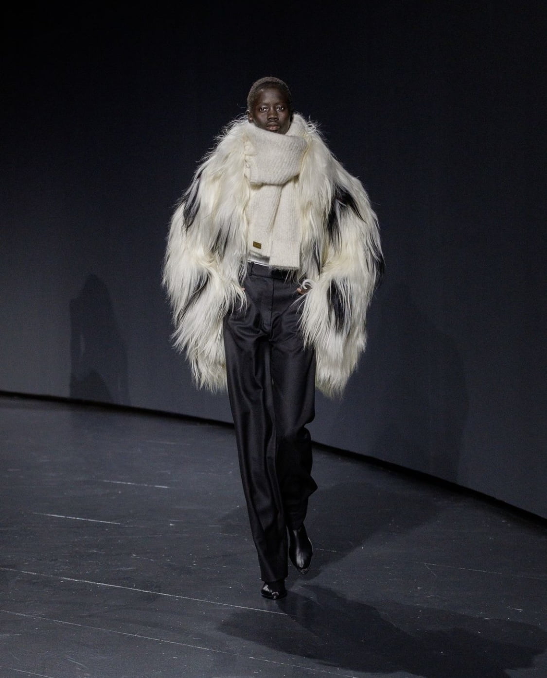 16Arlington fw24