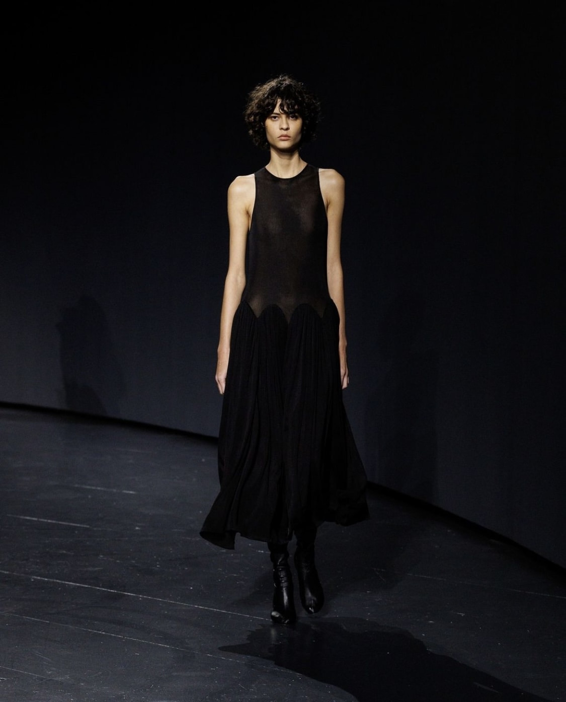 16Arlington fw24