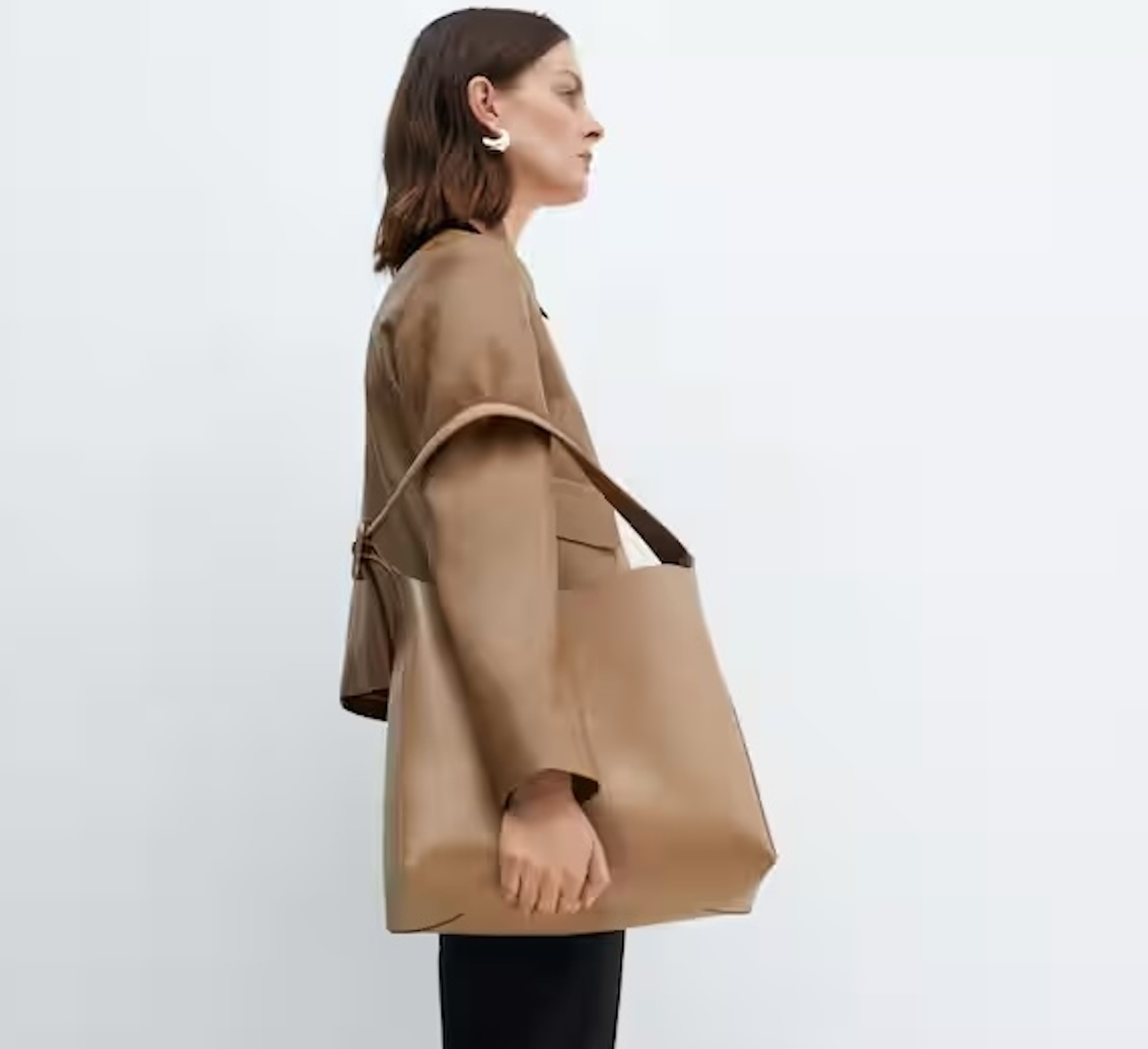 Μπεζ shopper τσάντα, 45.99 € , Μango