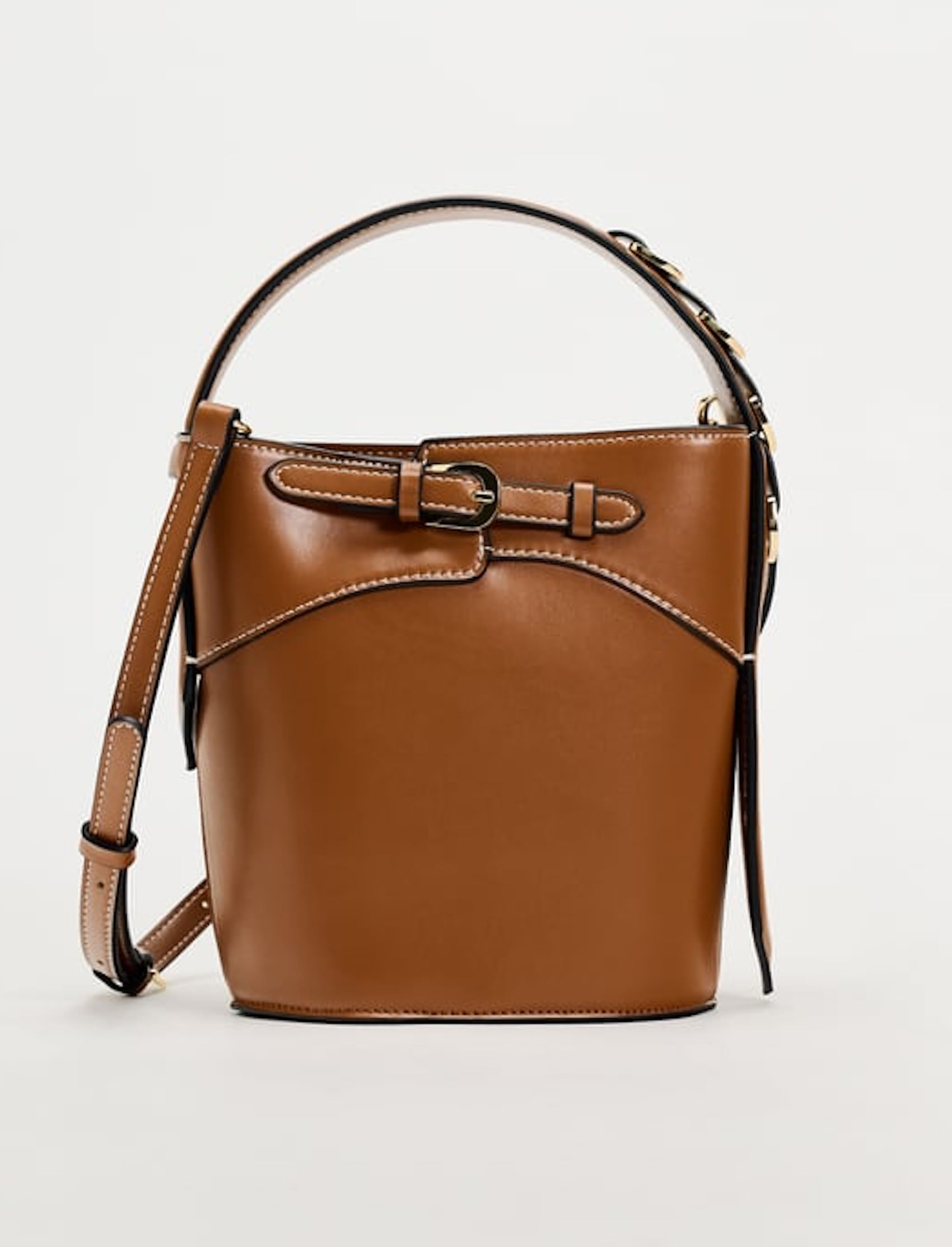 Bucket τσάντα με αγκράφα, 25.95 € , Zara
