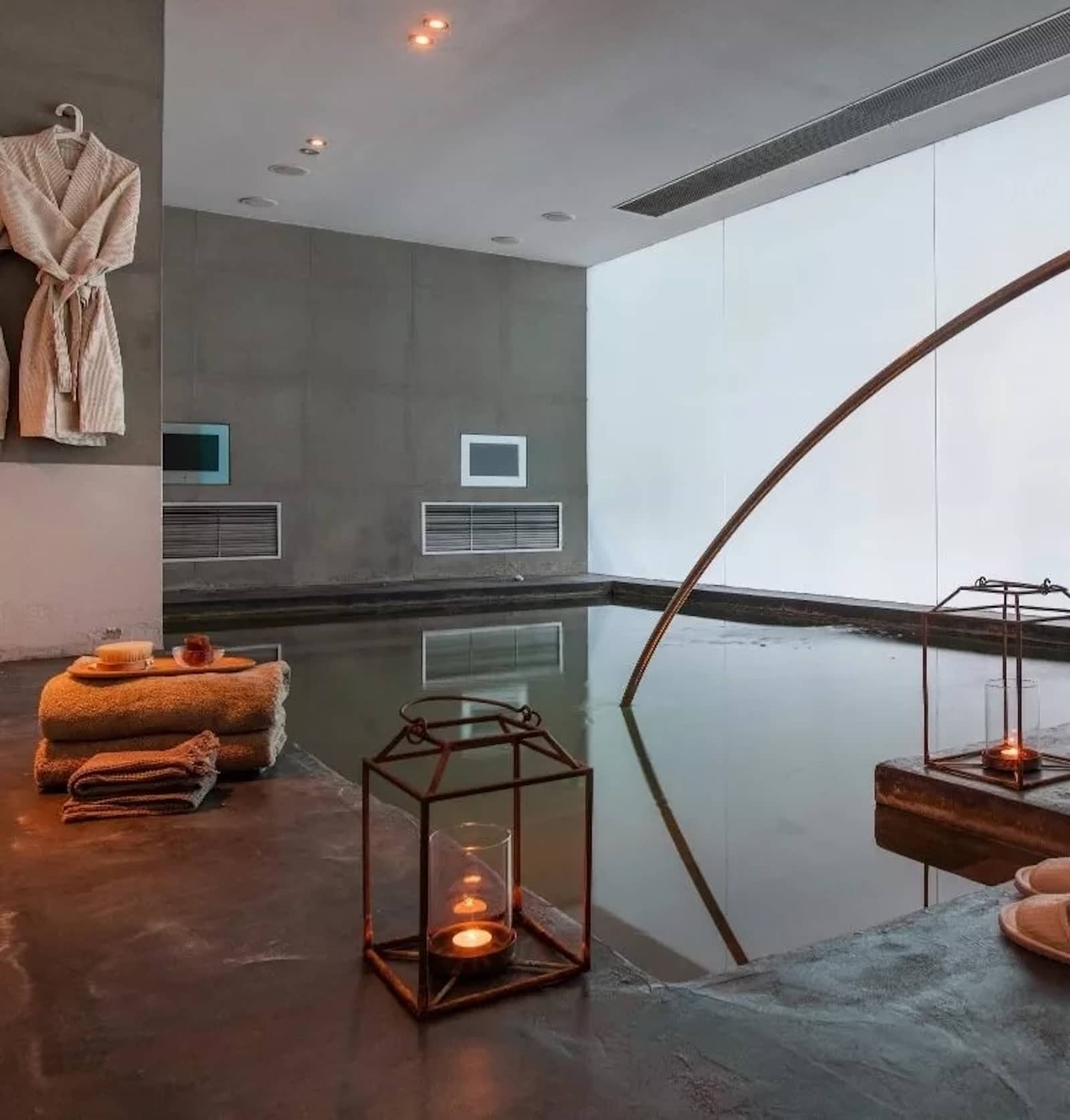 Orloff Spa, Life Gallery, Θησέως 103, Eκάλη