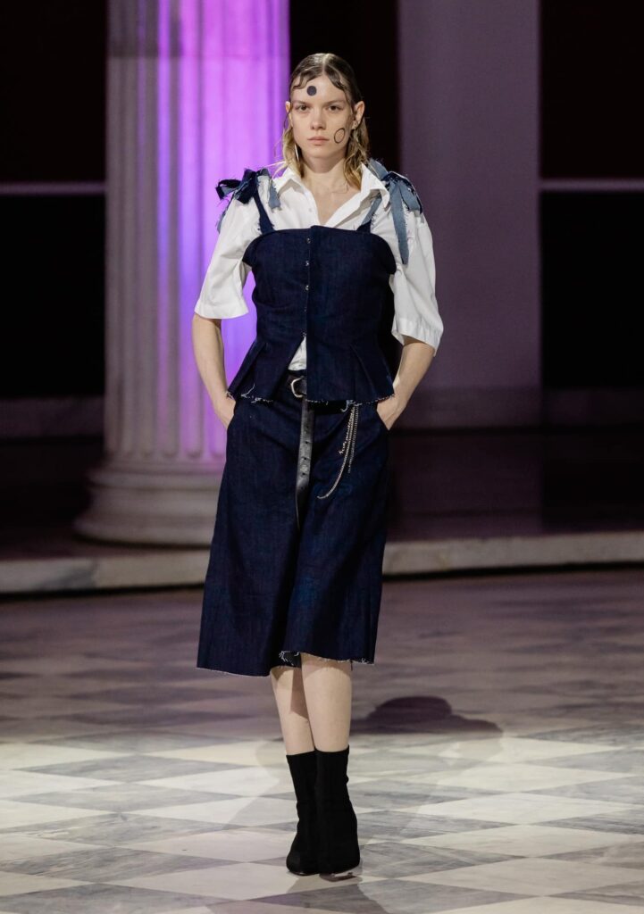 Ολοκληρώθηκε με επιτυχία η 34η Athens Fashion Week 16 Ολοκληρώθηκε με επιτυχία η 34η Athens Fashion Week