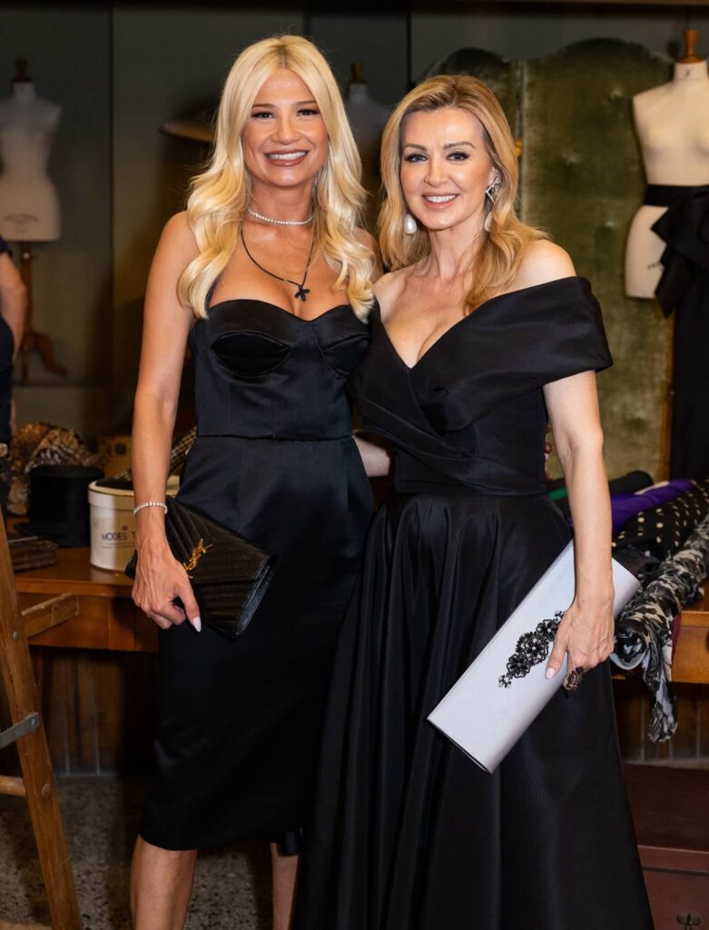 Ολοκληρώθηκε με επιτυχία η 34η Athens Fashion Week 19 Ολοκληρώθηκε με επιτυχία η 34η Athens Fashion Week