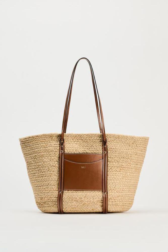 Ψάθινη τσάντα shopper 29.95 € , ZARA