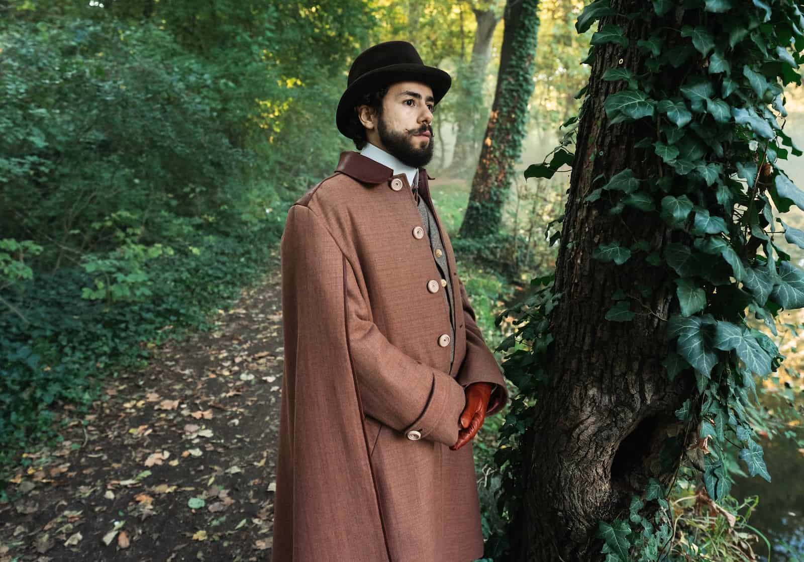 Ramy Youssef, Poor Things" (2024). Photo: Searchlight Pictures.
